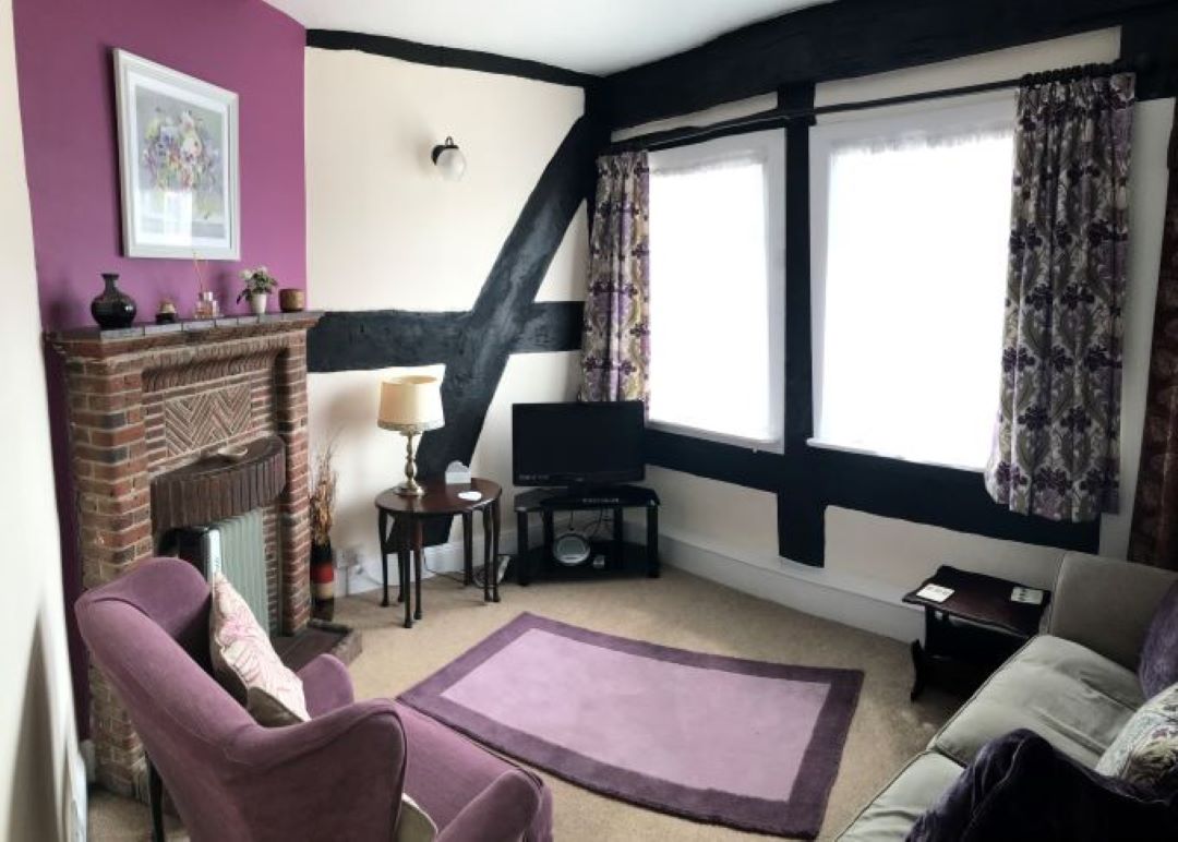 The Cottage lounge